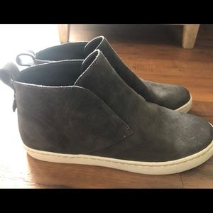 Dolce Vita Suede Wedge Slip On Sneaker